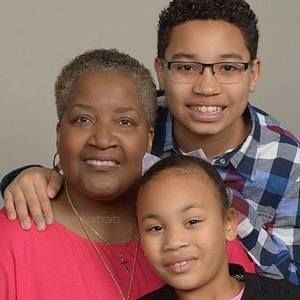 Meet your Posher, Carlotta